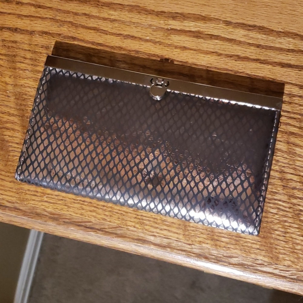 Silver clutch